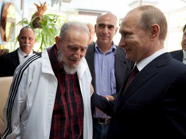 Putin, Fidel discuss global affairs 