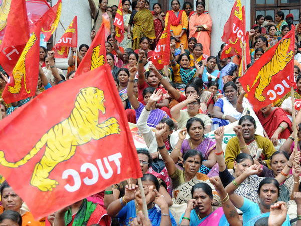 Members of Karnataka State Anganavadi Workers
