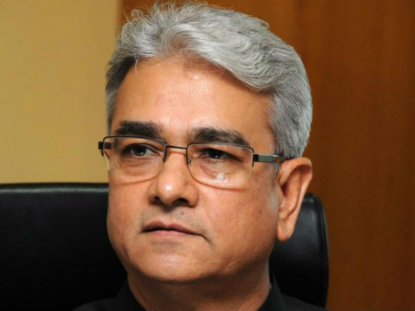 CAG Shashi Kant Sharma.