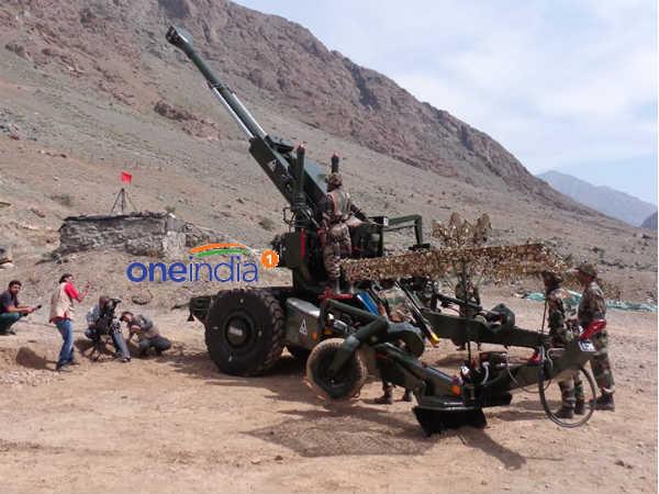 Bofors attacked Pak bunkers