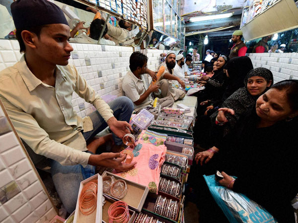 Mumbai celebrates Eid with spirit
