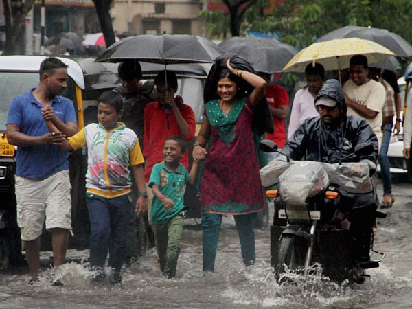 50 villages marooned in Thane after heavy rains