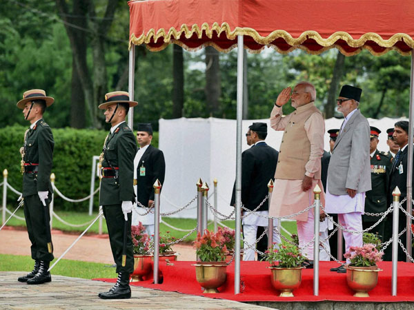PM Modi receives official welcome in Nepal