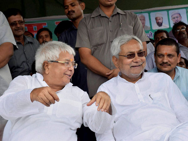 Lalu, Nitish reunite after 20 years