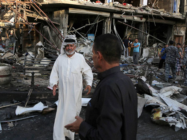 US steps up air strikes in Iraq