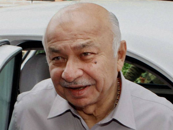 Senior Congress leader Sushil Kumar Shinde