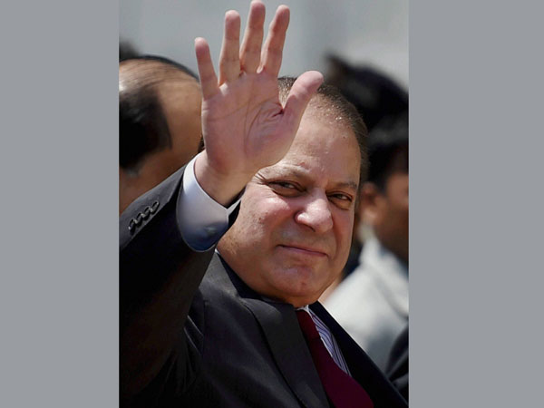 Pakistan PM refuses to resign