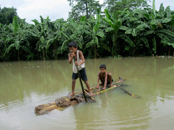 Flood situation grim in UP, Bihar