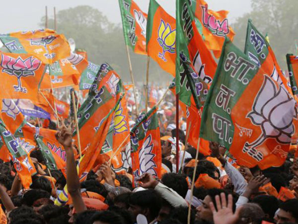 Modi wave not waning in Bihar.