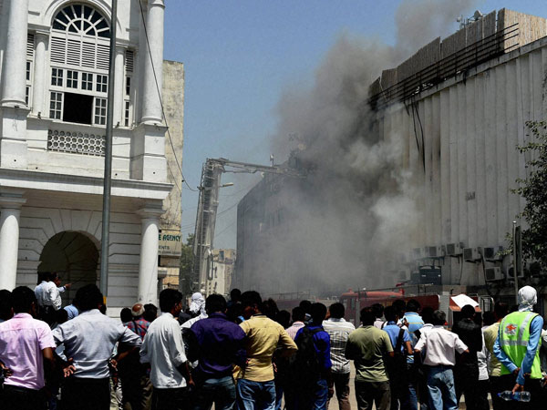 Delhi: Massive fire at Cannaught Place