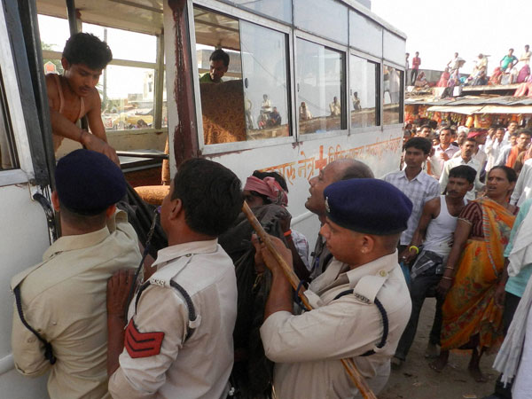10 killed in stampede in MP