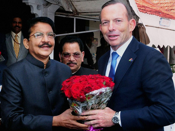 Australian PM begins trip from Mumbai
