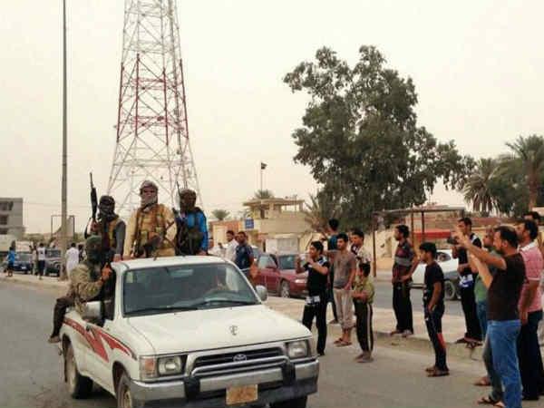 Arab governments agree to act against IS