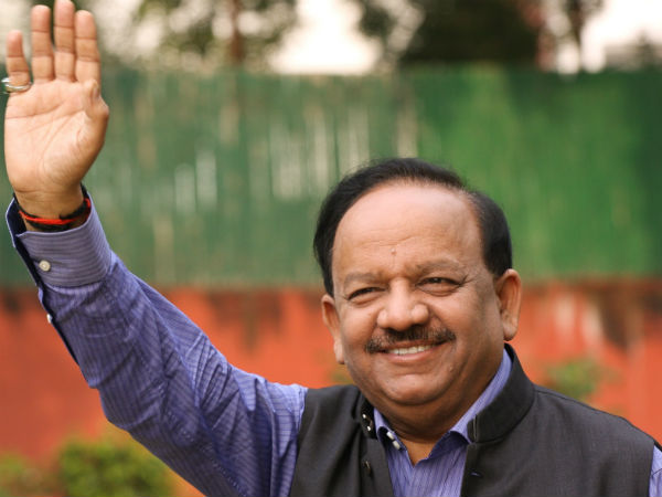 Health Minister Harsh Vardhan in J&K 