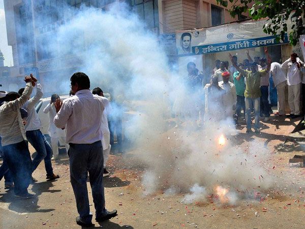 Congress party workers celebrate 