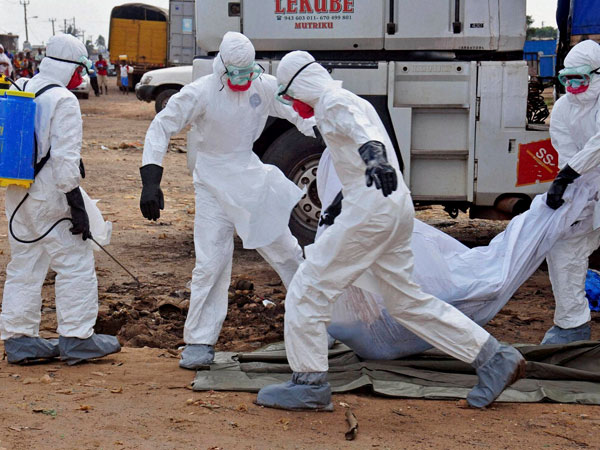 WHO: Ebola death toll climbs to 2,461