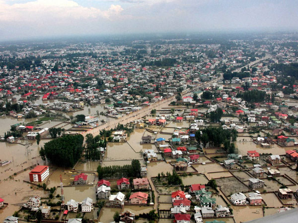 Srinagar infra runs risk of collapse