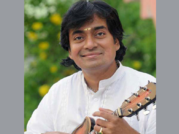 Musician Mandolin Srinavas passes away at 45