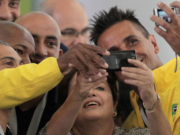 Am I in the selfie? Am I in the selfie?