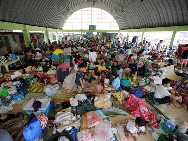 Philippine reeling under storm Philippine reeling under storm
