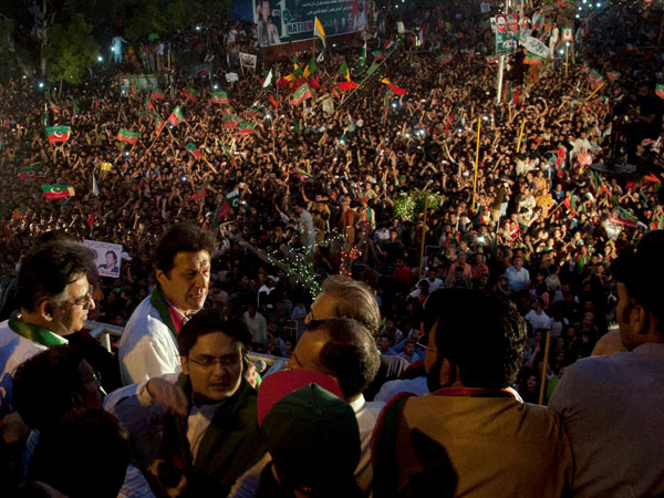 Imran addresses supporters Imran addresses supporters