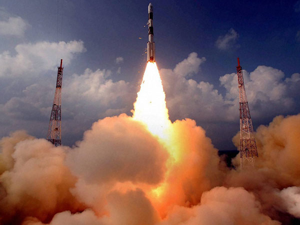 Kerala announces fellowships to mark Mangalyaan success