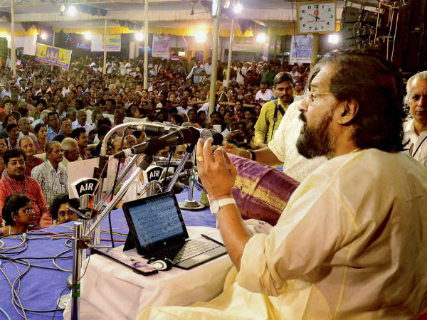 Singer Yesudas lands in controversy Singer Yesudas lands in controversy