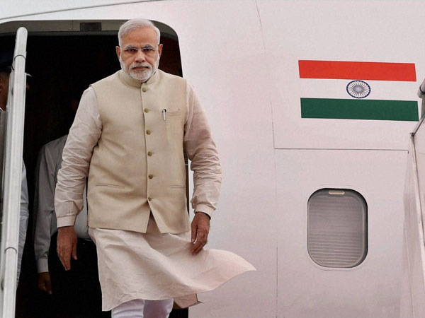 Narendra Modi praises Indian Air Force