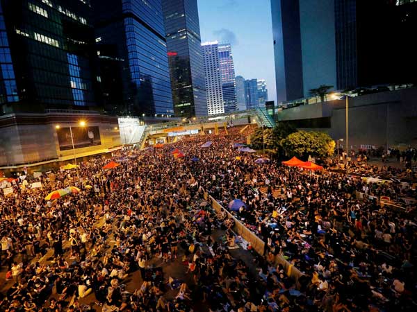 Peace and art amidst KH protests