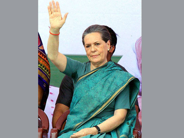 Sonia: BJP spreads hatred in society
