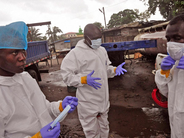 Britain: Man dies of Ebola symptoms