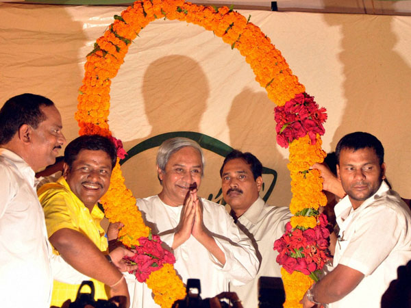 Naveen Patnaik hits out at Congress, BJP