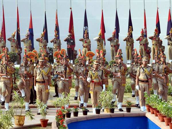 Police personnel pay homage to martyrs