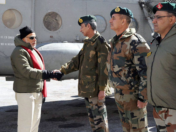 Indians stand by soldiers in Siachen: PM