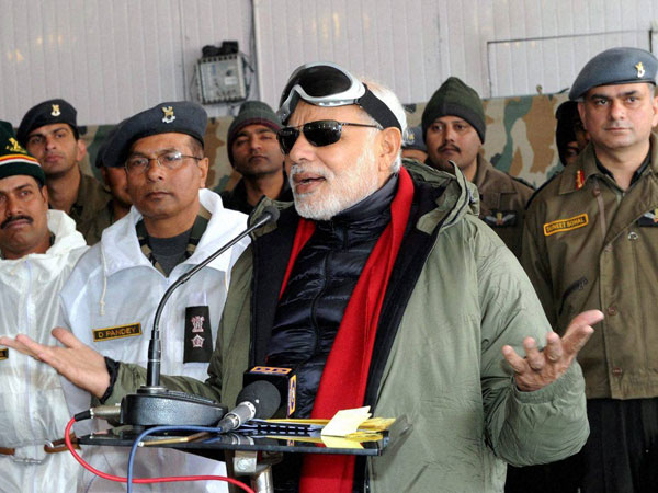 AAP praises Narendra Modi 