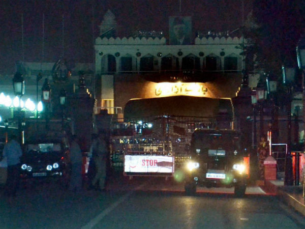Attari: International Indo-Pak, Attari border closed after bomb blast at Wagah (Pakistan) on Sunday. (PTI Photo By Shiva Sharma)