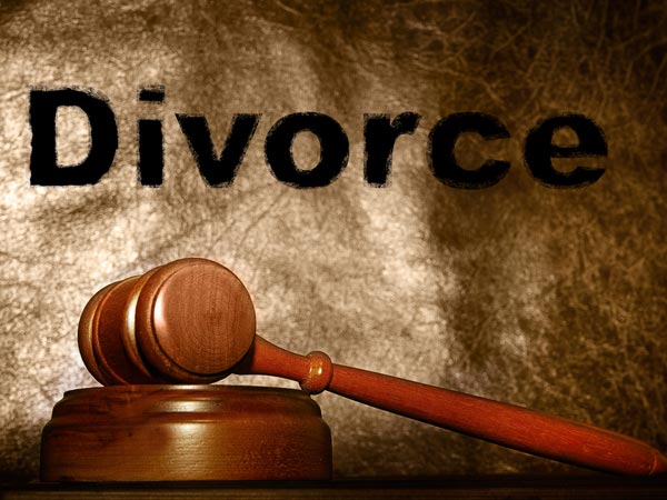 Wife-swapping, death and divorce: B'luru counsellors rack their brains trying to solve a murky case 
