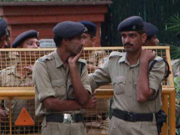 For UP cops, 'filmi' uniforms, Facebook strictly no, no