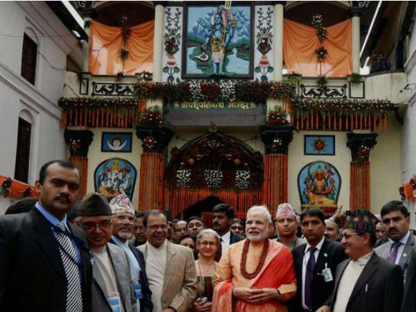 PM Modi during his visit to Pashupatinath temple