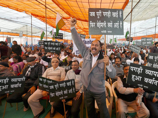 Members of Confederation of All India Traders