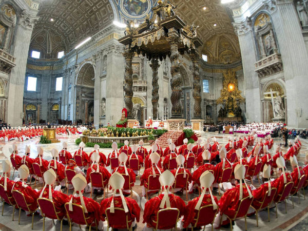 Pope urges 'tenderness' as millions fete Christmas Pope urges 'tenderness' as millions fete Christmas