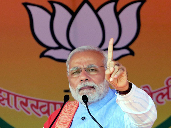 PM Modi addresses rally in Srinagar