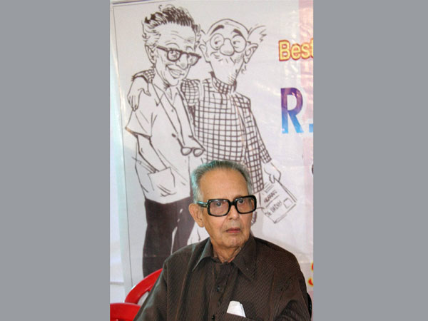 Akhilesh condoles RK Laxman's death Akhilesh condoles RK Laxman's death