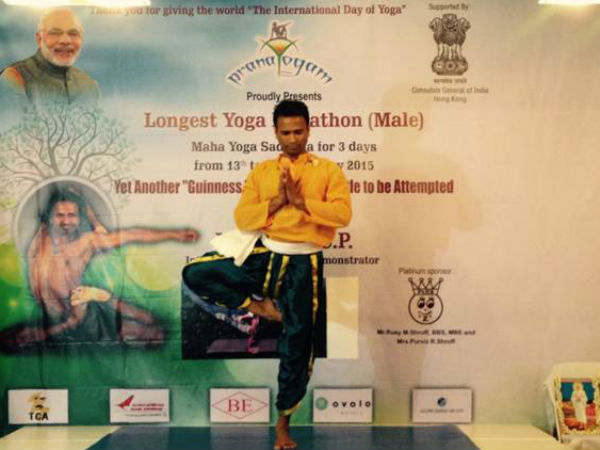 Modi lauds Yoga teacher for world record Modi lauds Yoga teacher for world record