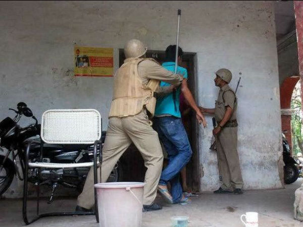 uppcs-paper-leak-protest uppcs-paper-leak-protest