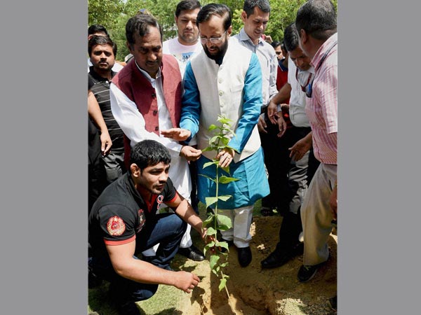 Wrestler Sushil Kumar pledged support to save environment