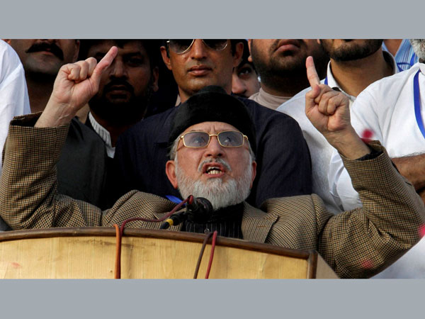 Cleric Qadri back in Pak Cleric Qadri back in Pak