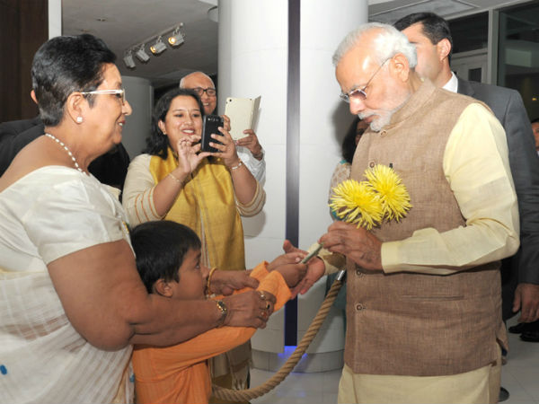 PM Modi gets warm welcome on his arrival