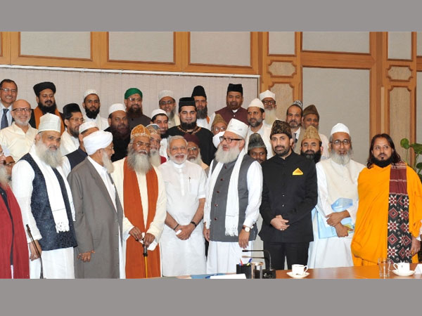 Narendra Modi meets Sufi Scholars Narendra Modi meets Sufi Scholars