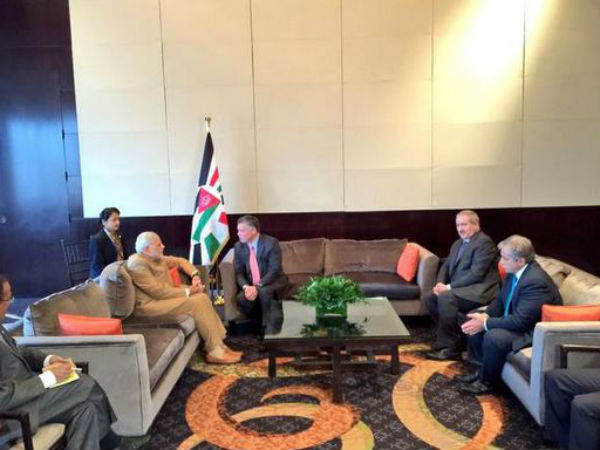 Modi meets with King Abdullah of Jordan Modi meets with King Abdullah of Jordan